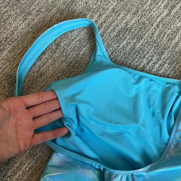 High shine one piece - Picture 3 of 5